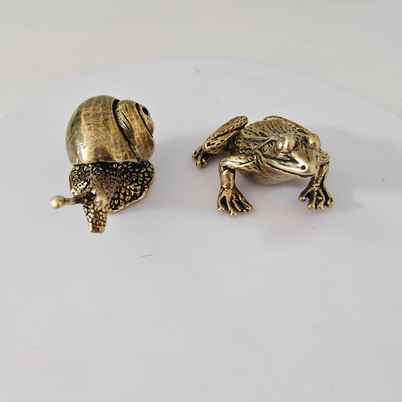 2 pieces of brass frog and sna - огляд і ціна Marine Aquarium Mini